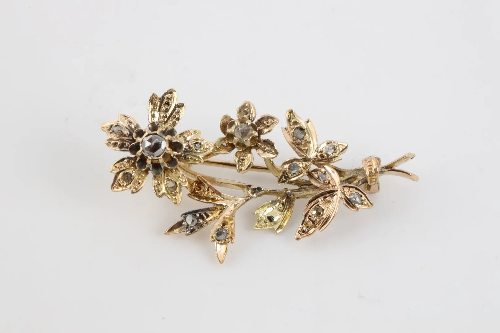 14k Yellow Gold 0.41tcw Diamond Flower Brooch (4.24g.)