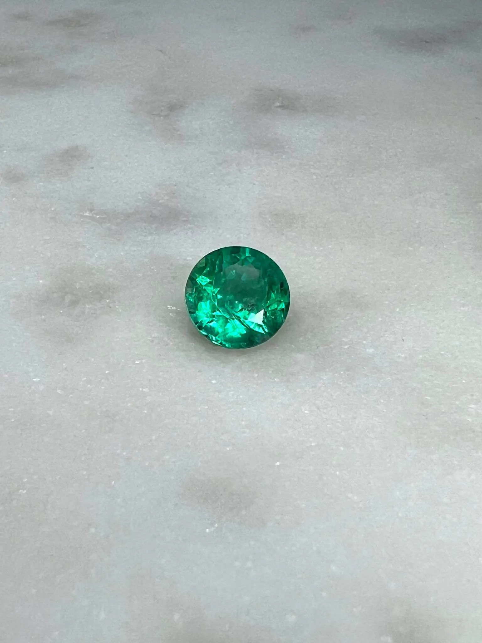 1.89 CARAT ROUND CUT NATURAL GREEN EMERALD LOOSE GEMSTONE. 1.89 CT GREEN ZAMBIA BY MIKE NEKTA NYC