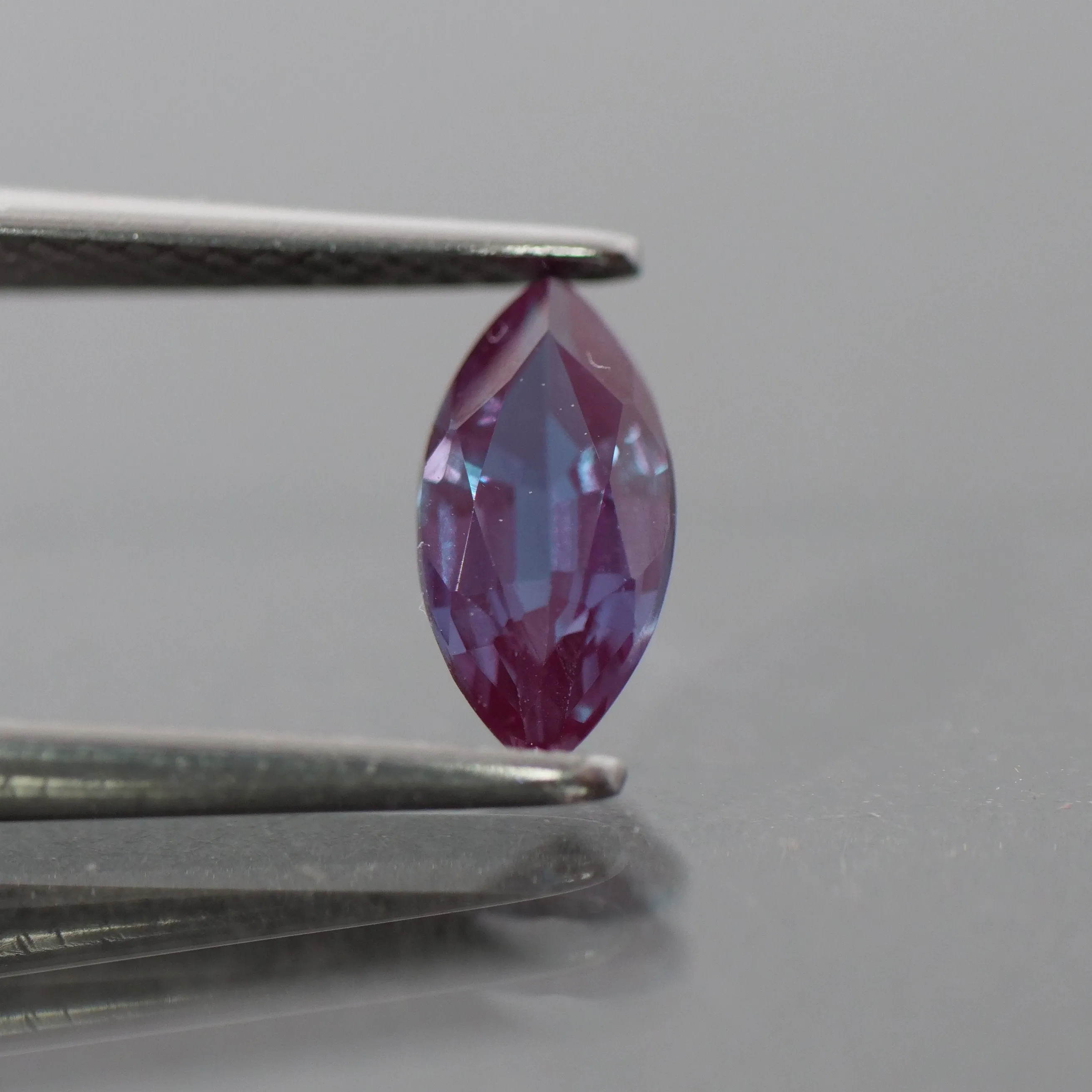 Alexandrite | lab created, colour changing, marquise cut 8x4mm, 0.60 ct