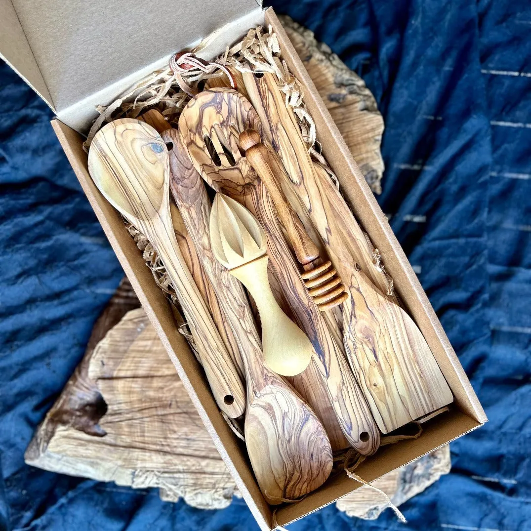 Curated Olive Wood Kitchen Set from Bethlehem | Gift Box for the Foodie