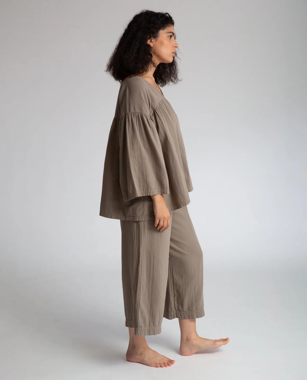 Evora Organic Cotton Trousers In Olive