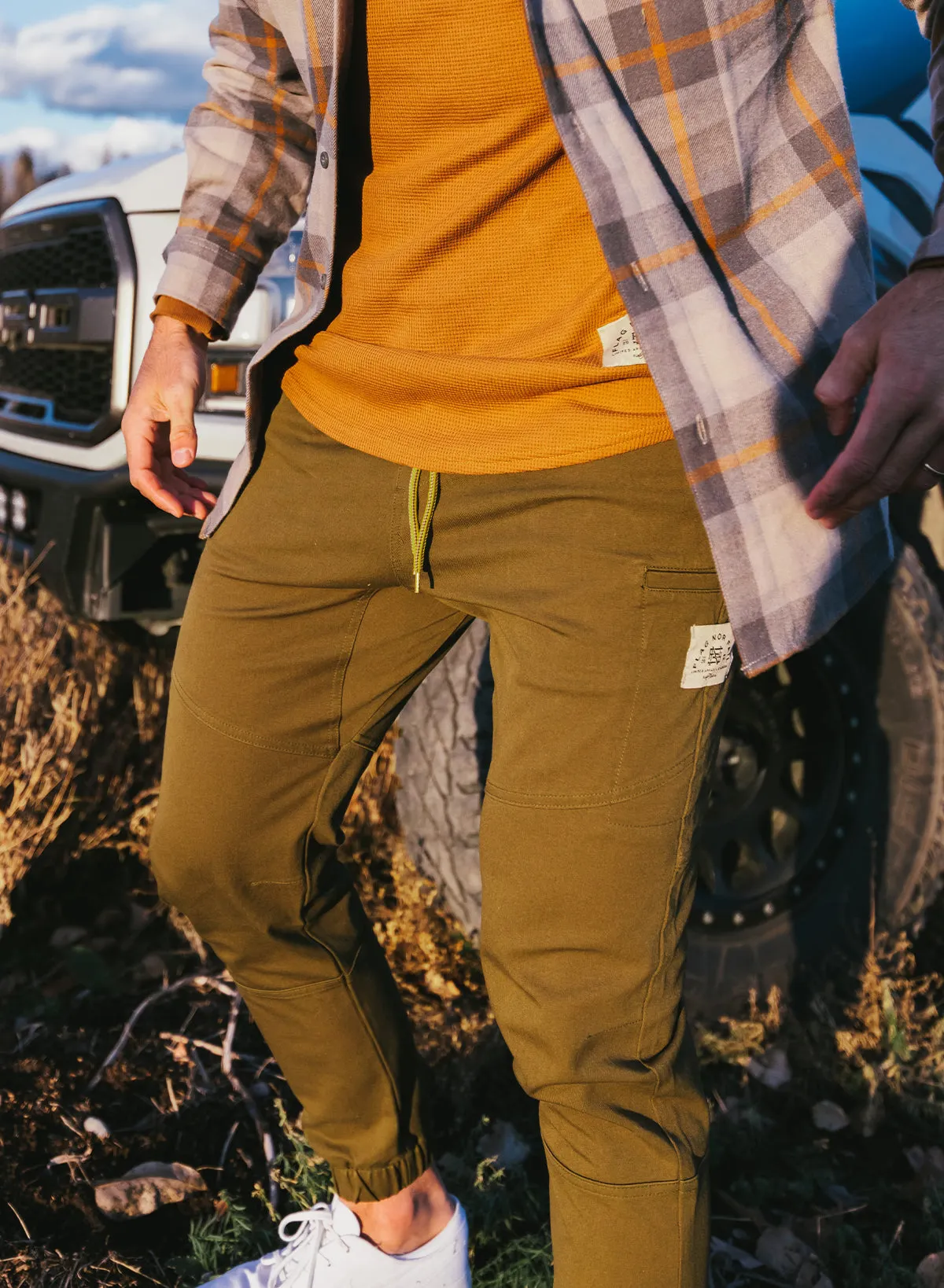 FOREVER JOGGERS - OLIVE