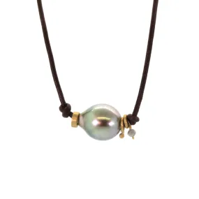 Gray Pearl & Leather Necklace