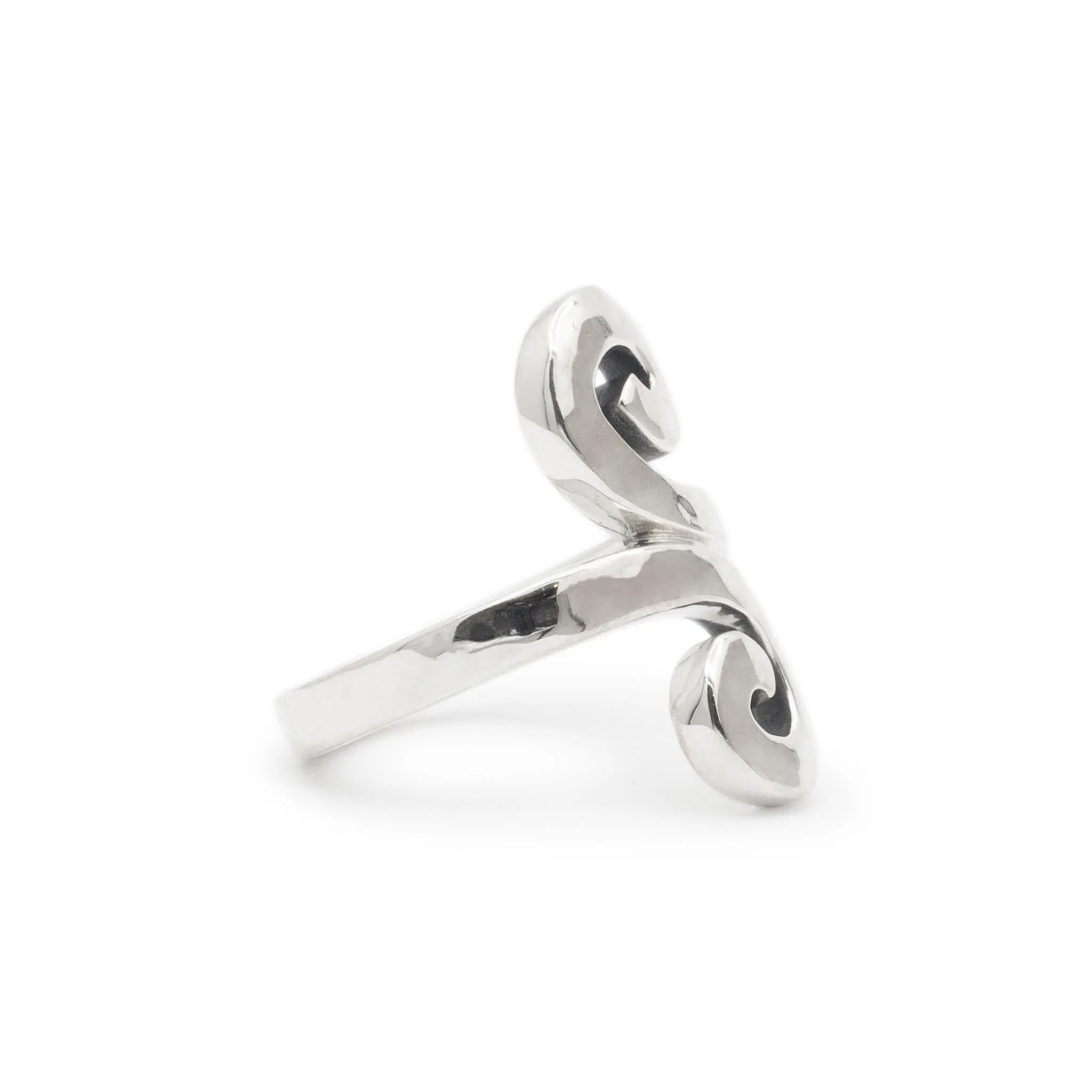 James Avery 925 Sterling Silver Hammered Long Swirl Cocktail Ring