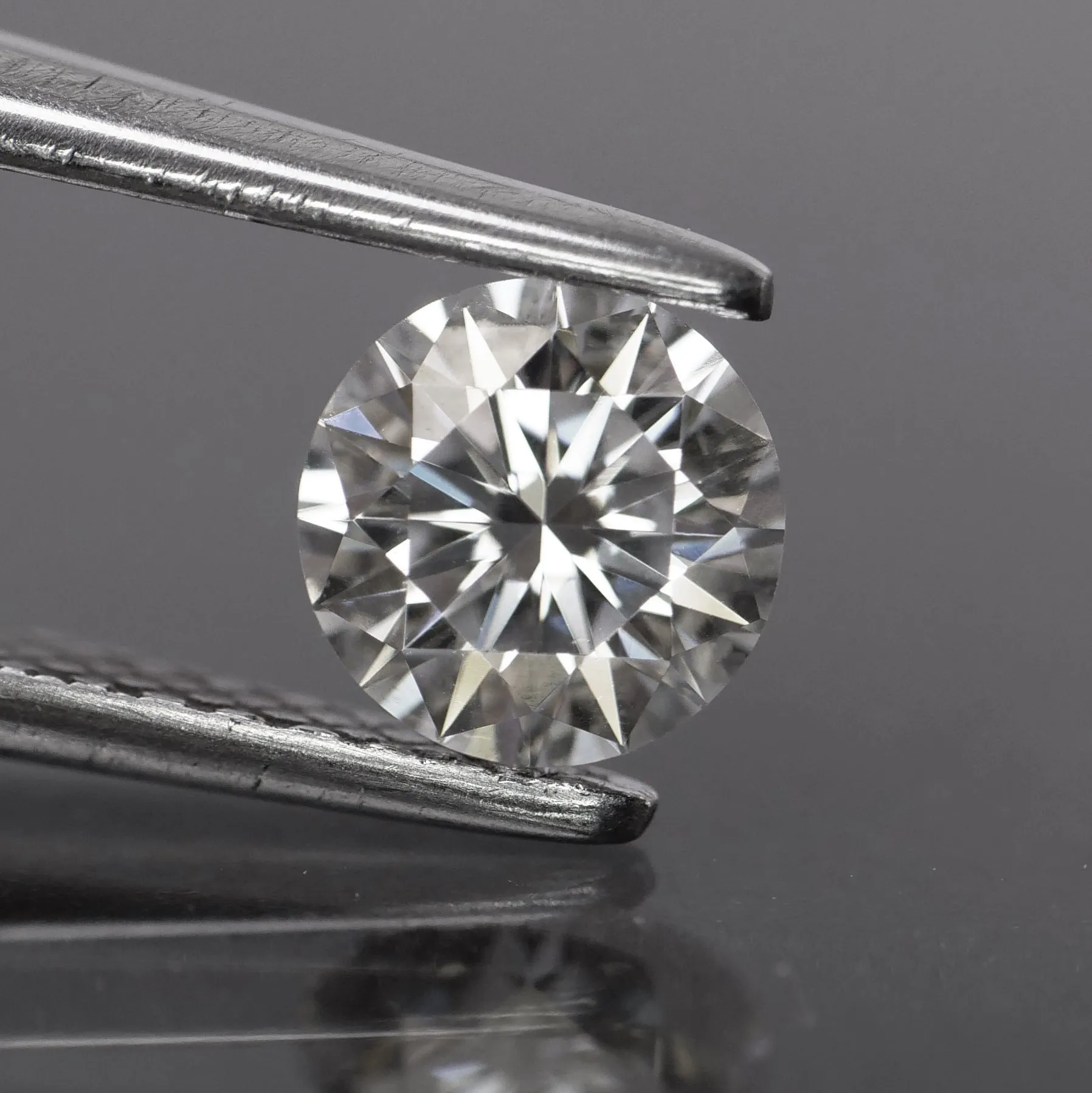 Lab grown diamond | IGI certificate, round cut 6mm, E color, VS1, 3EX, 0.81 ct