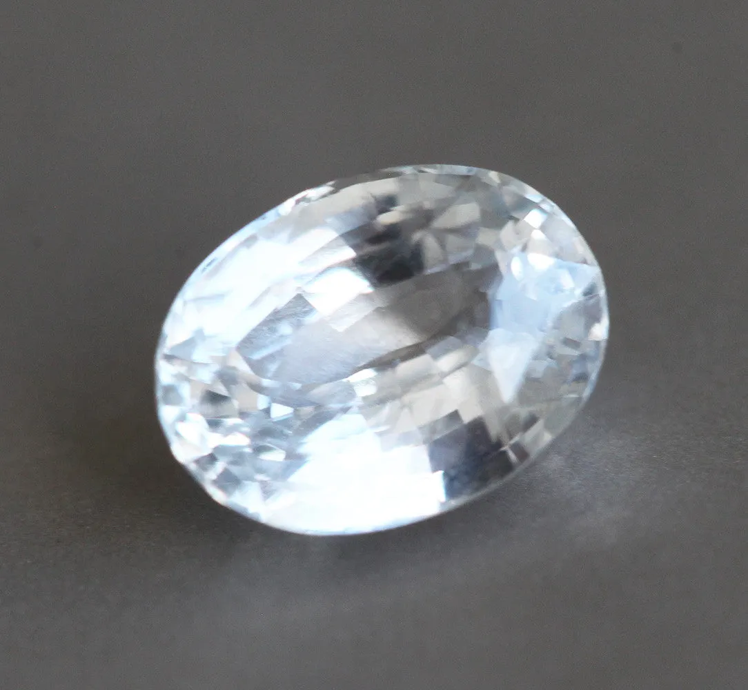 Loose 1.54 Ct Oval White Sapphire