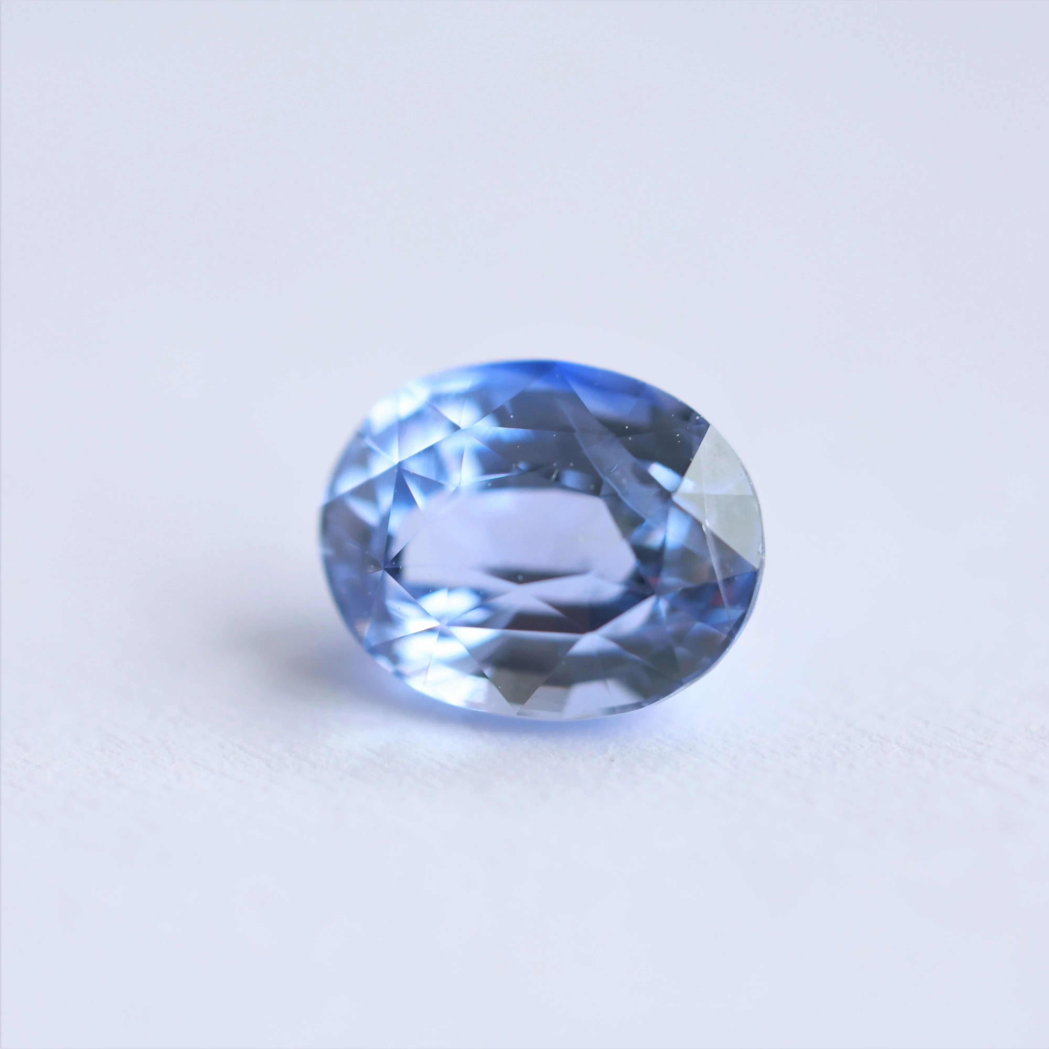 Loose 1.71 Ct Oval Blue Sapphire