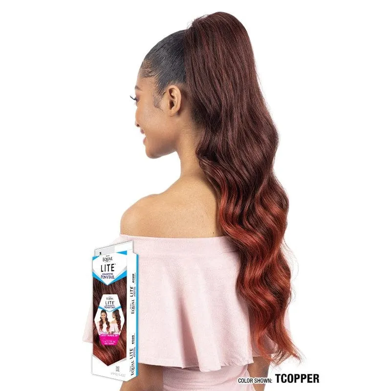 LUXE WAVE 28 | Freetress Synthetic Ponytail