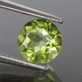 Peridot | natural, round cut 6mm, VS, 0.7ct