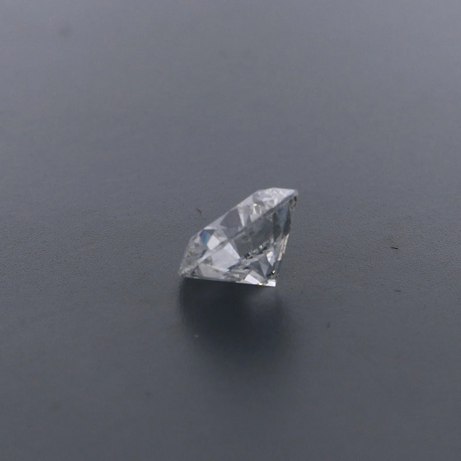 Round Brilliant 2.01CT DSI2 Diamond with GIA Certification