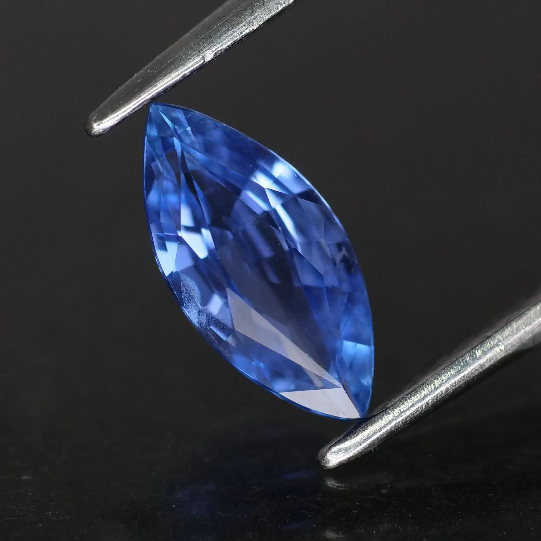 Sapphire | natural, blue colour, marquise cut *9x4 mm, 0.80 ct, Tanzania