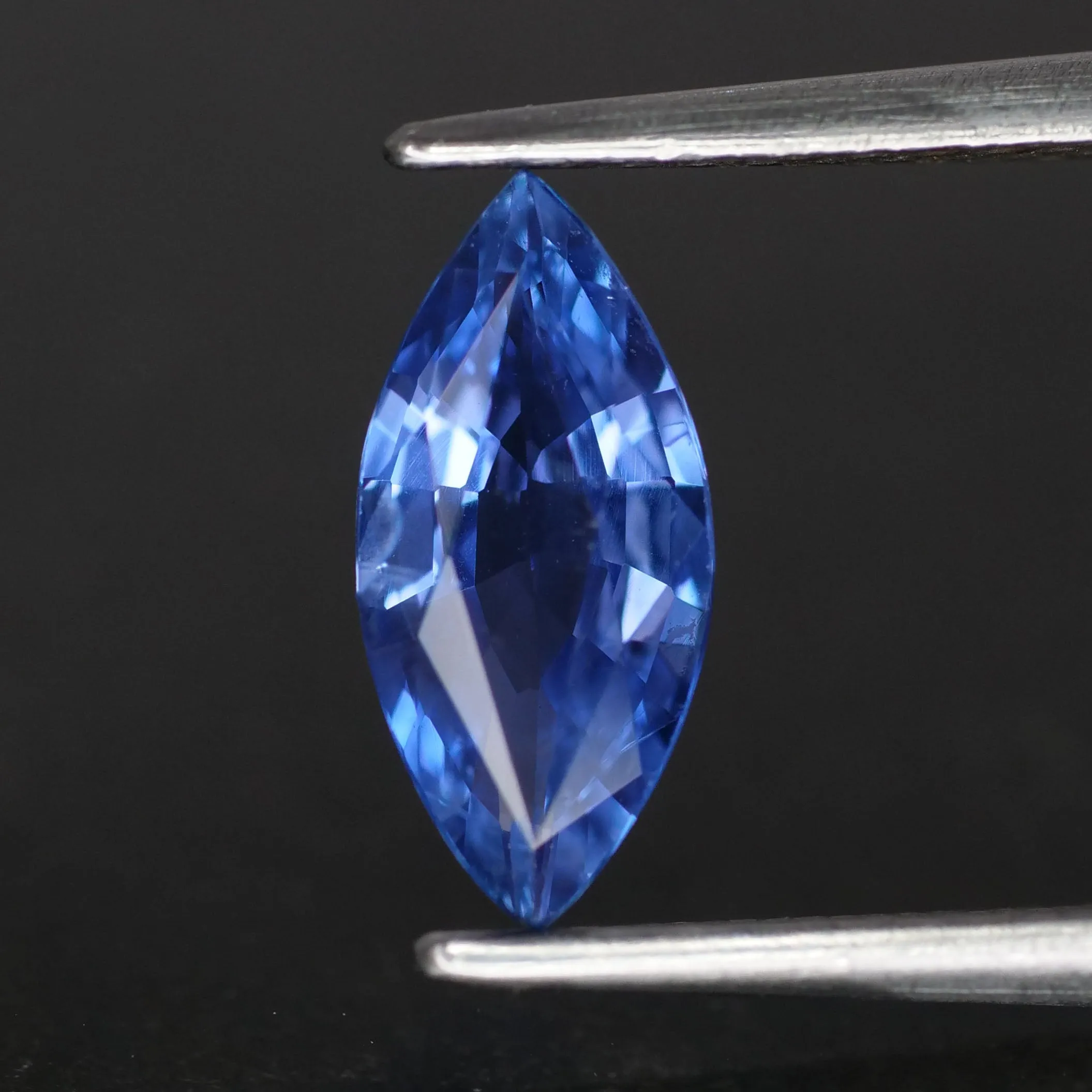 Sapphire | natural, blue colour, marquise cut *9x4 mm, 0.80 ct, Tanzania