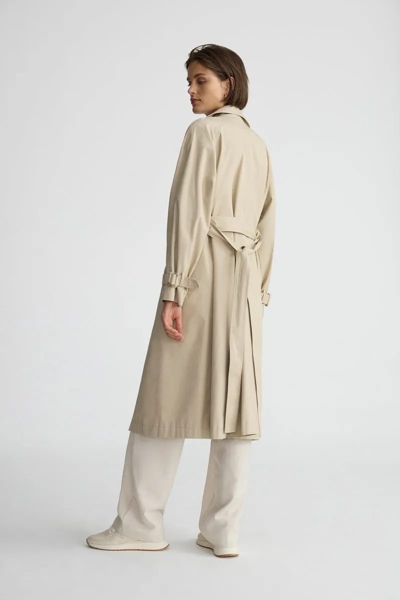 THE CLASSIC TRENCH - KHAKI