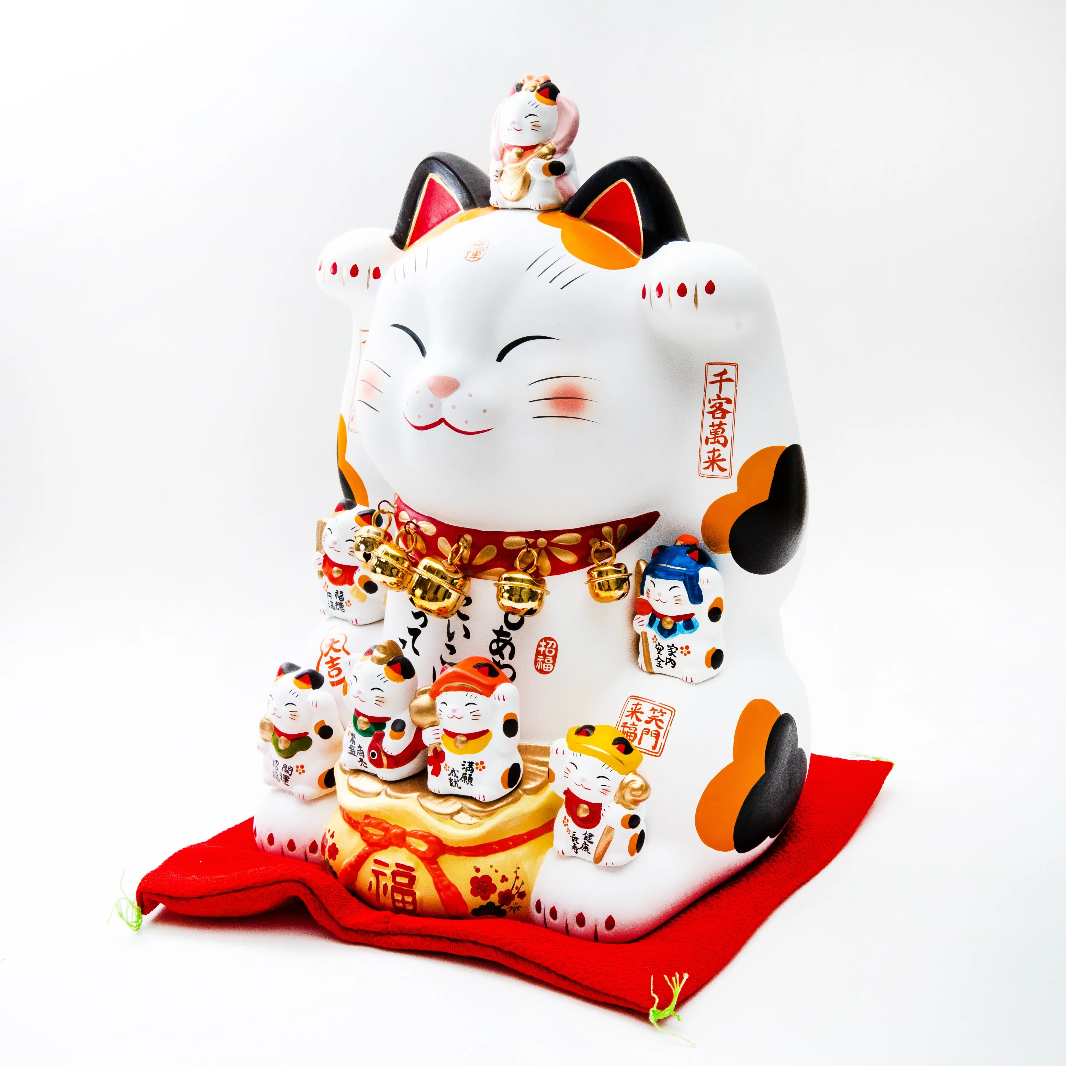 Yakushigama Ceramics Giant Beckoning Cat with Seven Lucky Gods